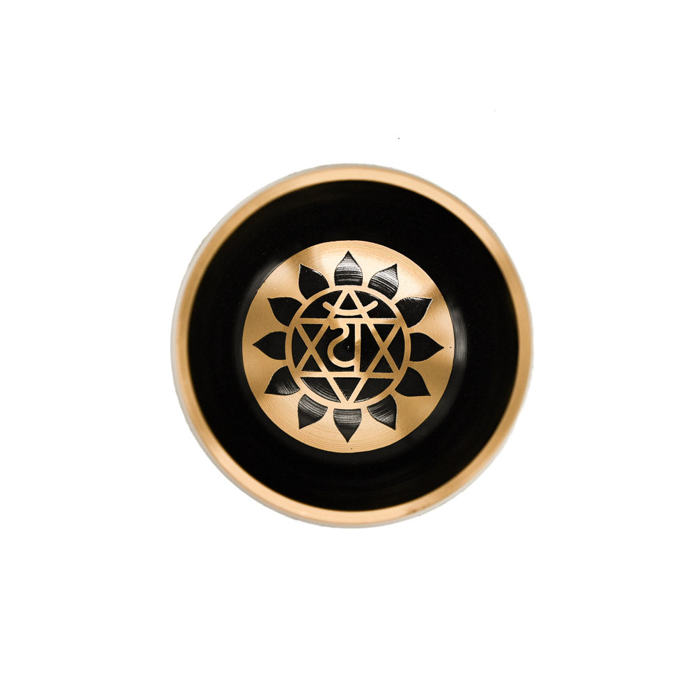 Klangschale mit Chakra-Gravur 10 cm – schwarz, Ton Dis (3)