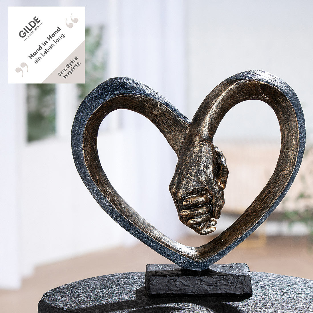 Skulptur Herz Hand in Hand