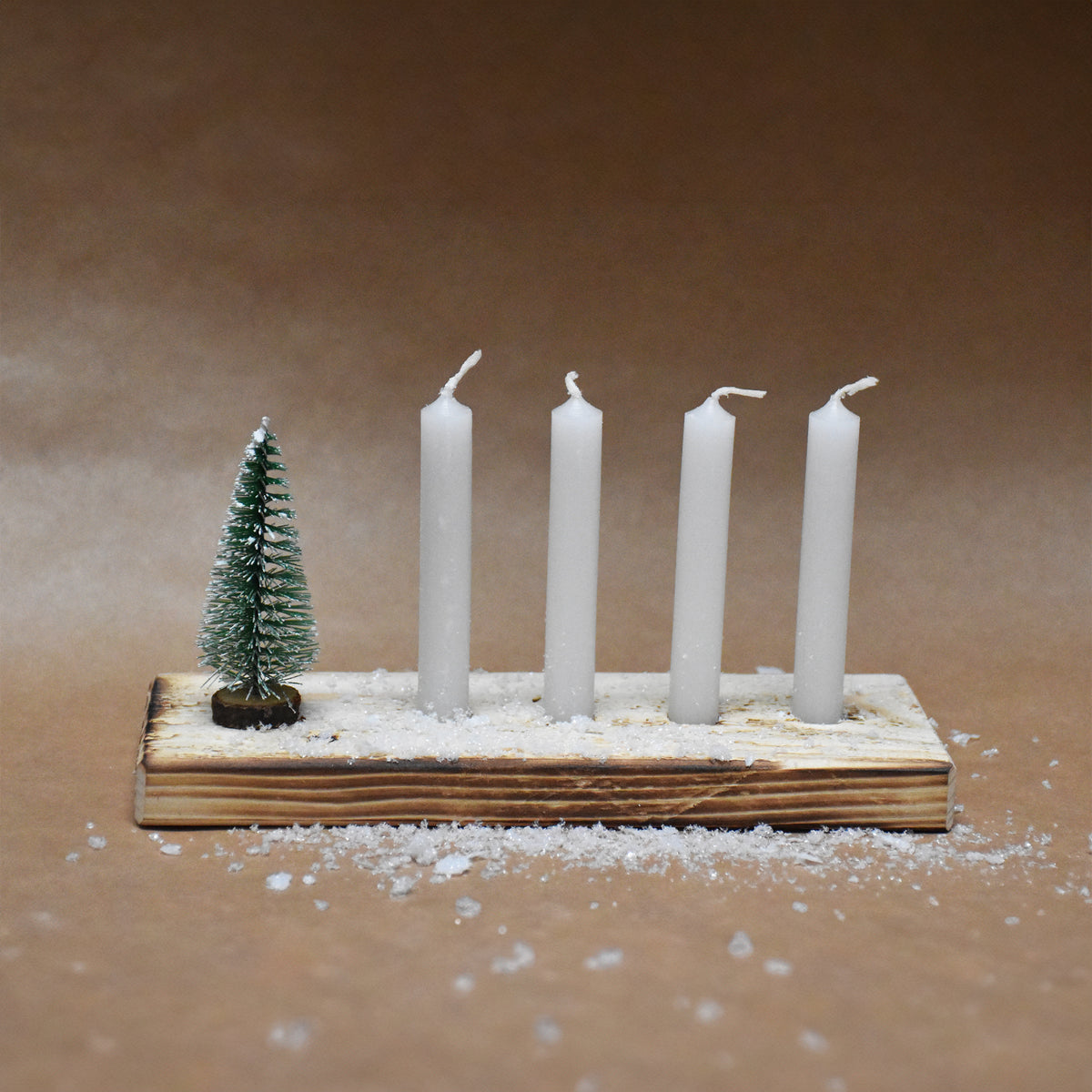 Advent wreath to go made from upcycled pallet wood