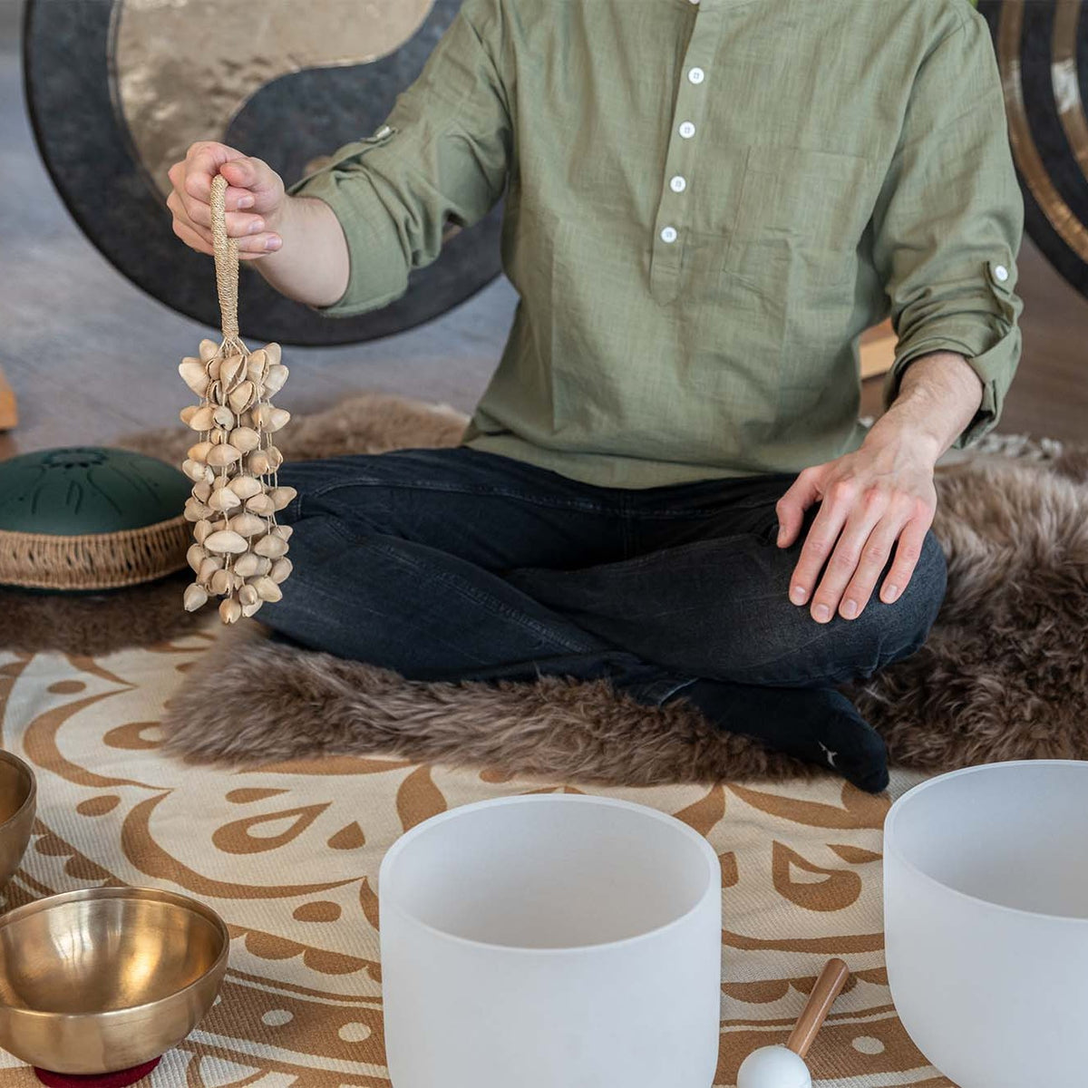 Kenari Shaker gross im Klangbad