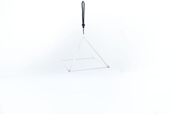Pyramide en cristal transparente 21 cm
