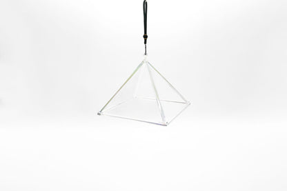 Kristall Pyramide Regenbogenfarben 22.5 cm