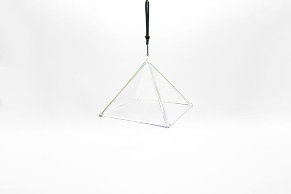 Kristall Pyramide Regenbogenfarben 22.5 cm