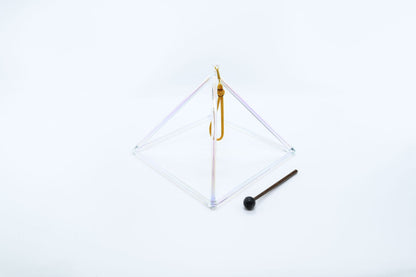 Pyramide de cristal couleurs arc-en-ciel 24,5 cm