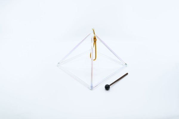 Pyramide de cristal couleurs arc-en-ciel 24,5 cm
