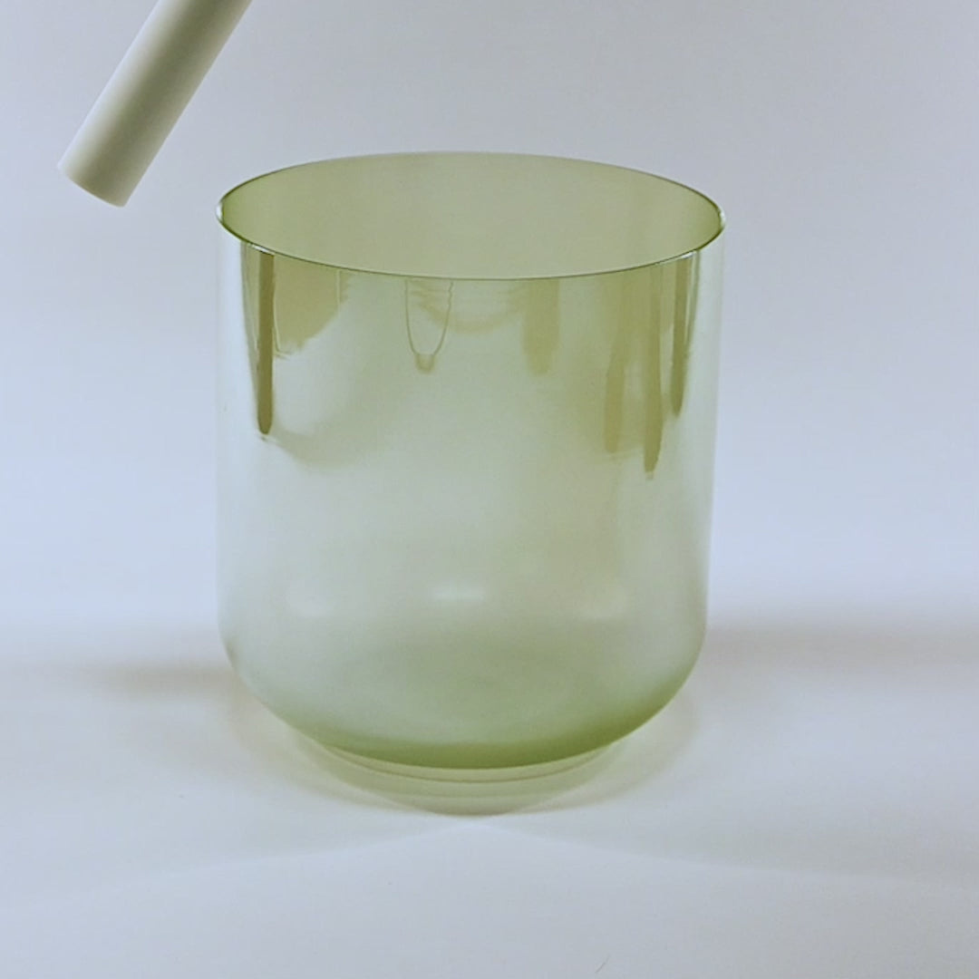 Bol chantant en cristal vert