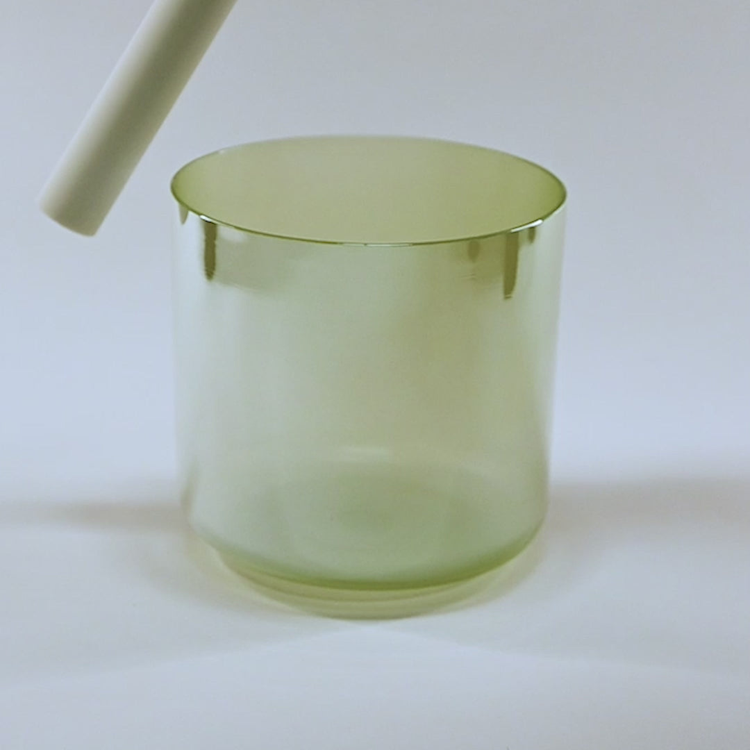 Bol chantant en cristal vert